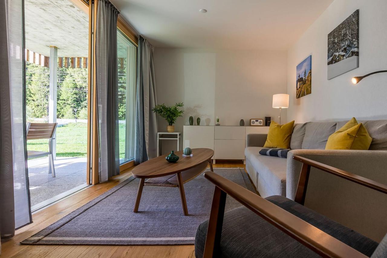 Montela Hotel & Resort - Suiten ซาส-กรุนด์ ภายนอก รูปภาพ