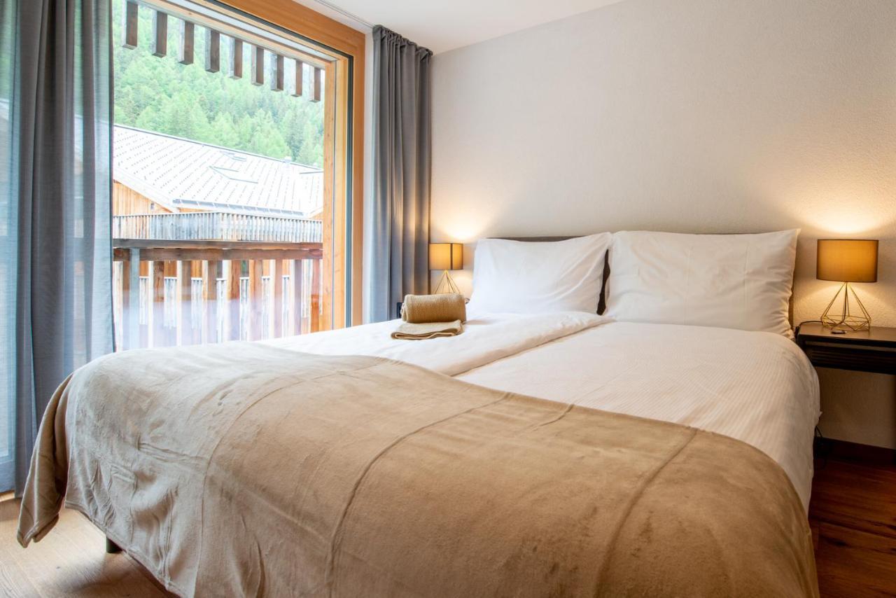 Montela Hotel & Resort - Suiten ซาส-กรุนด์ ภายนอก รูปภาพ