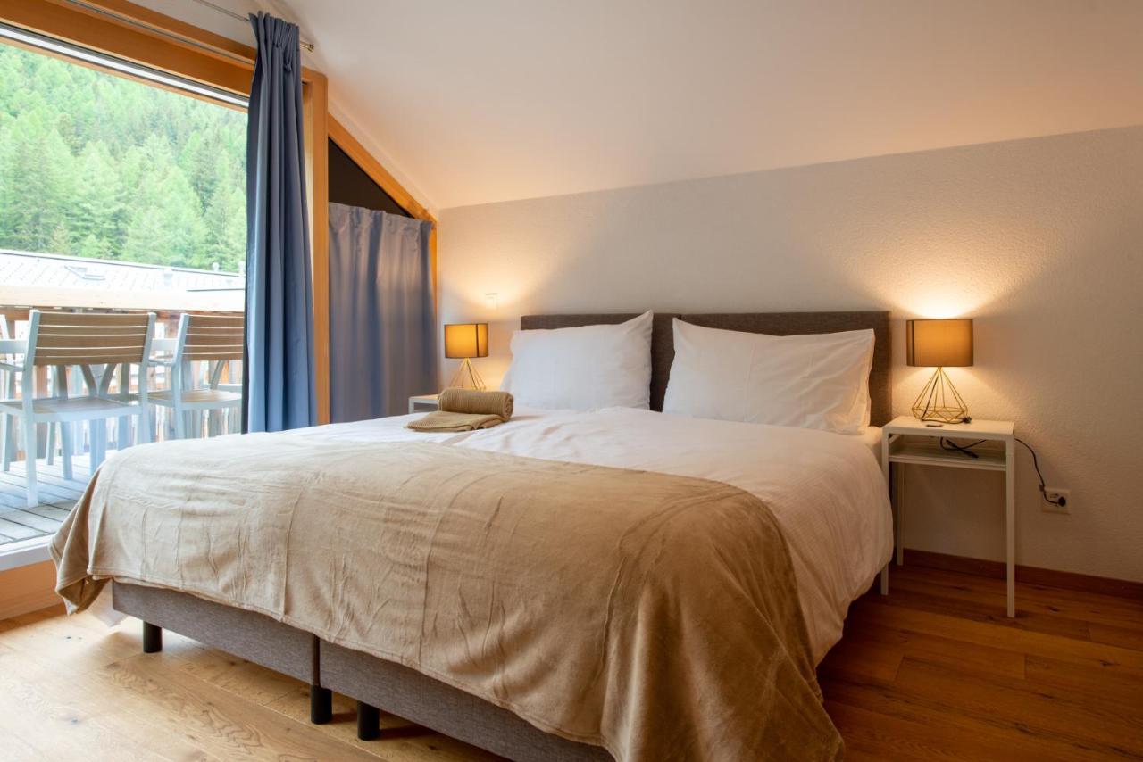 Montela Hotel & Resort - Suiten ซาส-กรุนด์ ภายนอก รูปภาพ