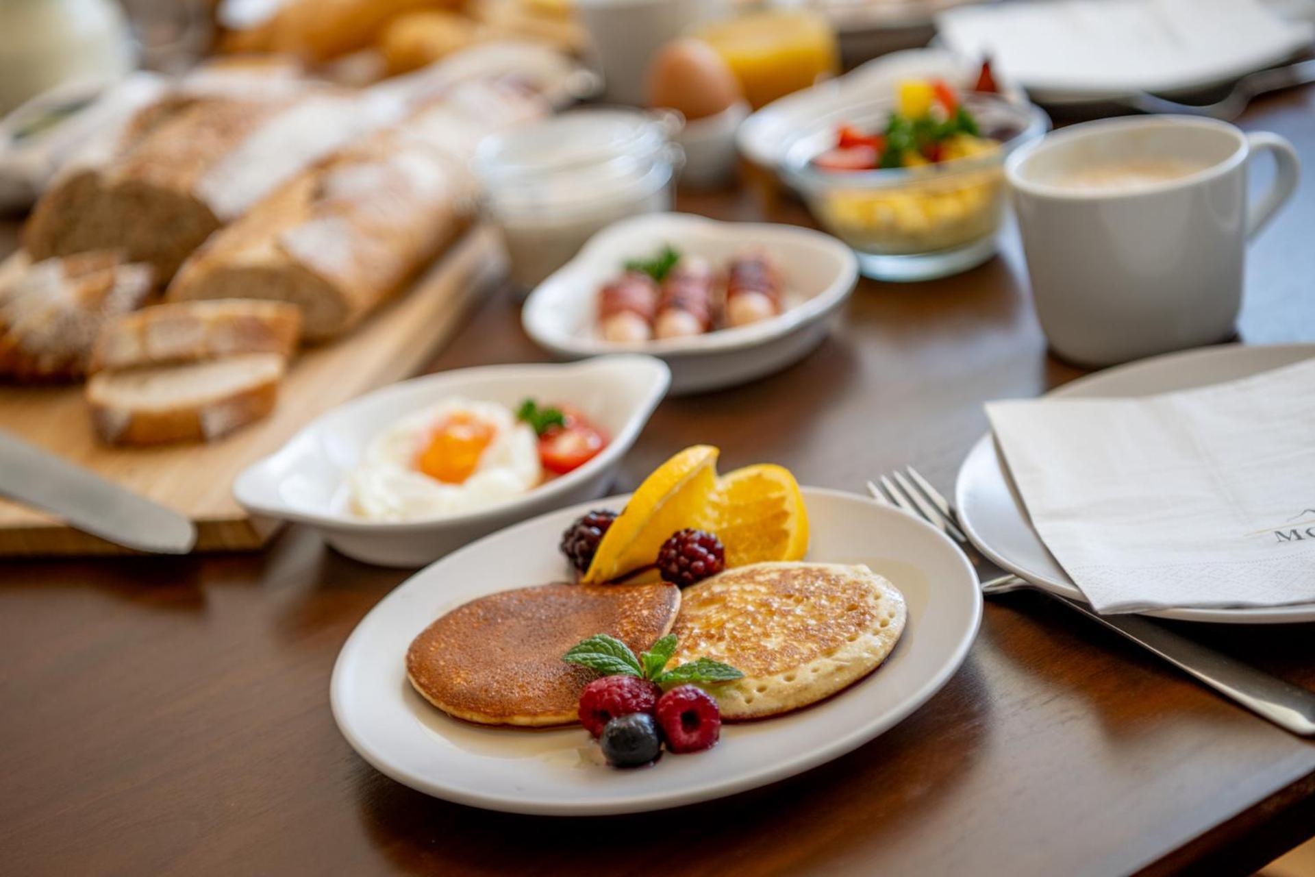 Montela Hotel & Resort - Suiten ซาส-กรุนด์ ภายนอก รูปภาพ