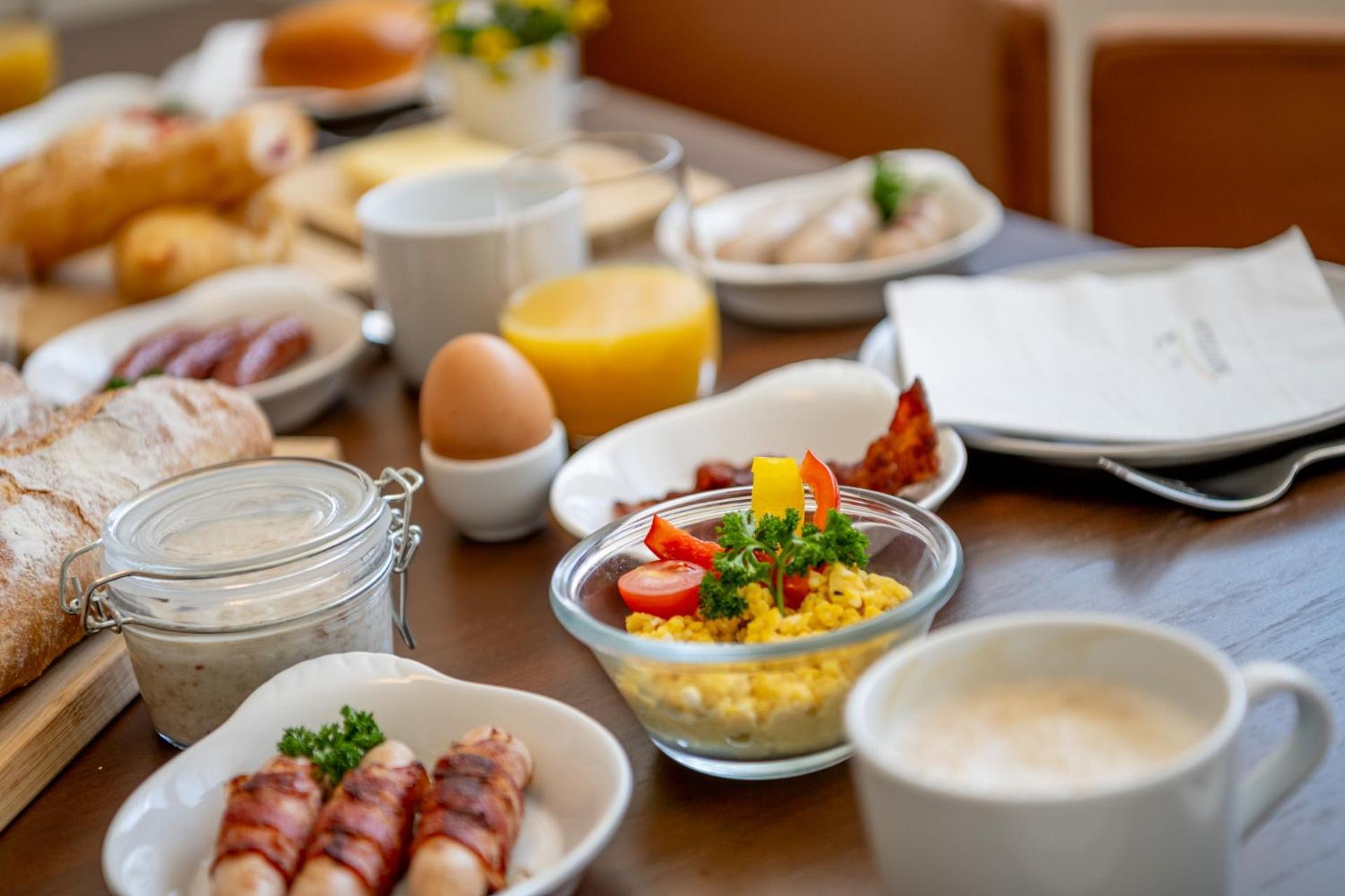 Montela Hotel & Resort - Suiten ซาส-กรุนด์ ภายนอก รูปภาพ